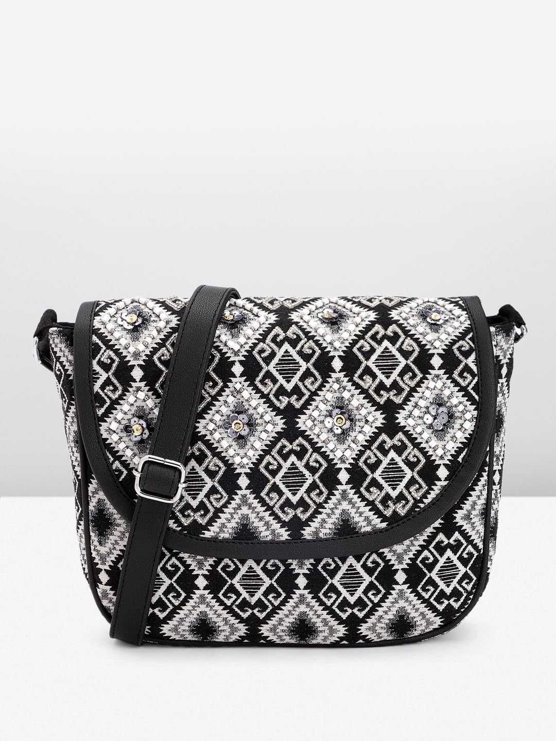 PRIMROSE Women's Black and White Aztec Print Crossbody Bag