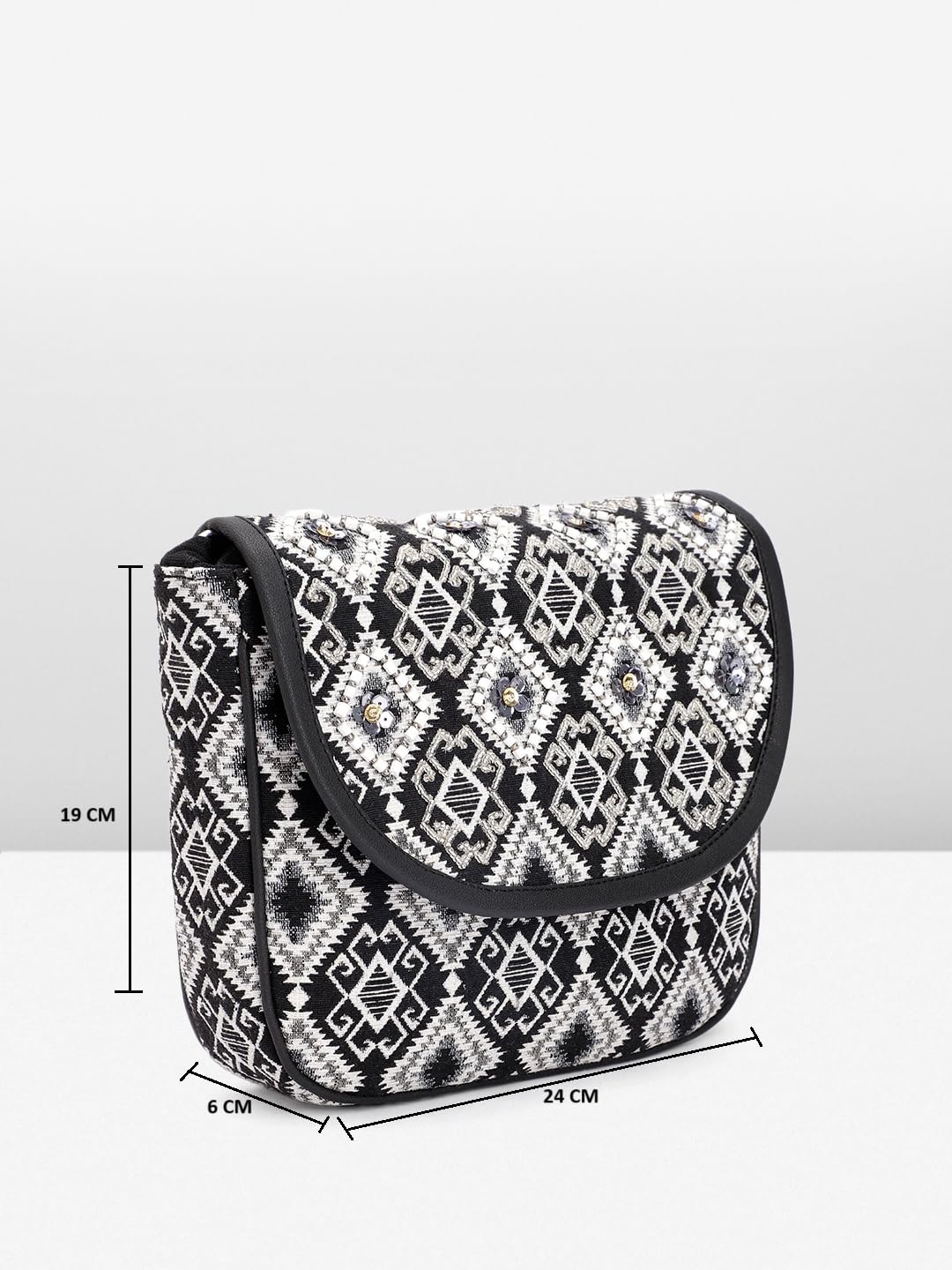 PRIMROSE Women's Black and White Aztec Print Crossbody Bag