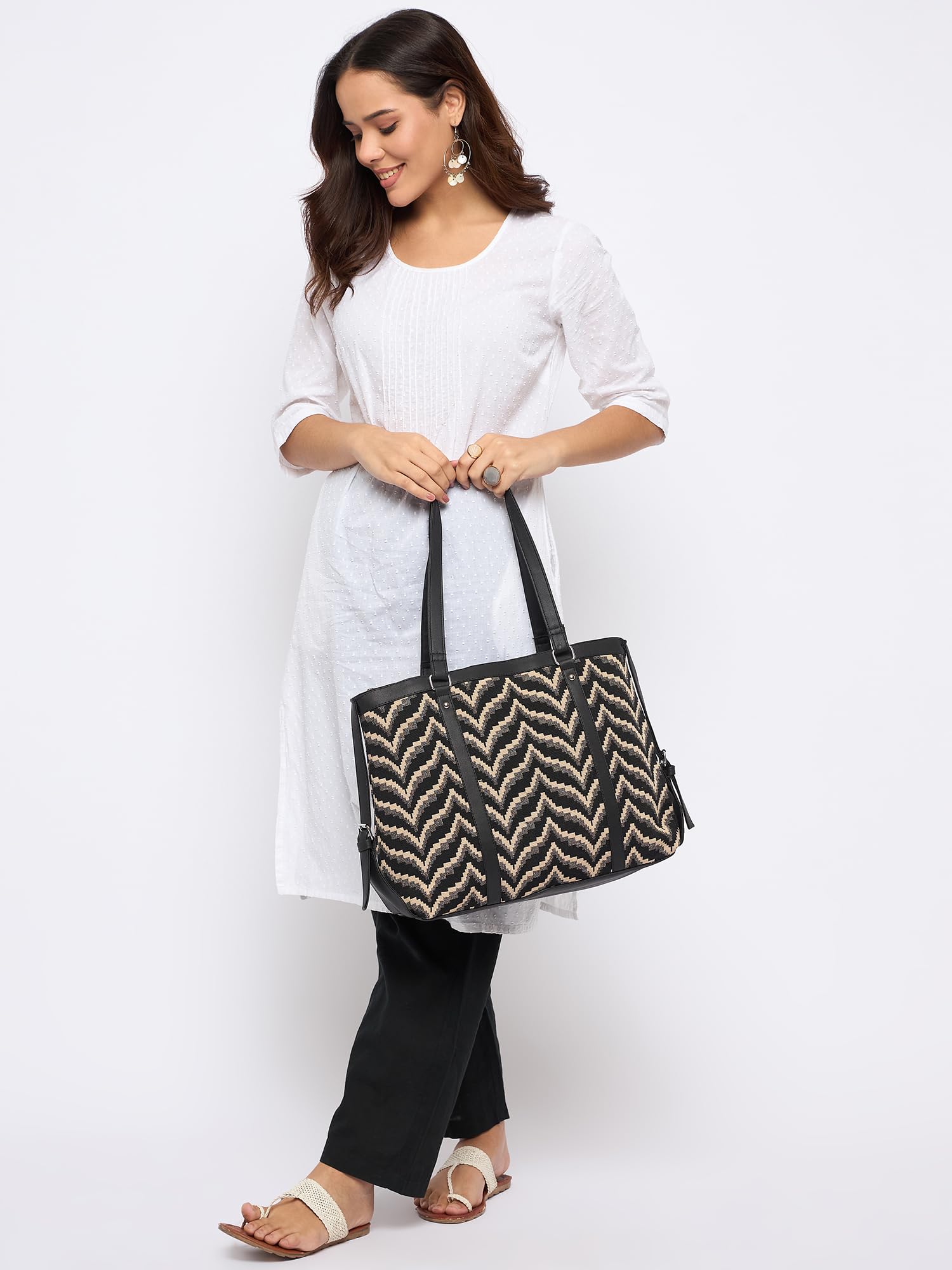 PRIMROSE Chevron Pattern Tote Bag for Women, Black and Beige