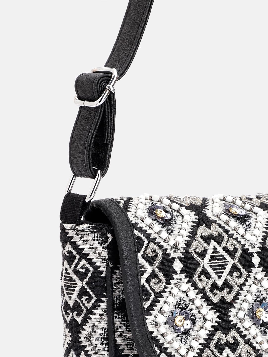 PRIMROSE Women's Black and White Aztec Print Crossbody Bag